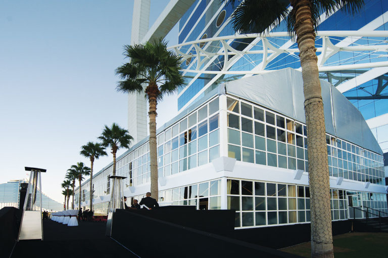 4_double_deck_marquee_rental_dubai