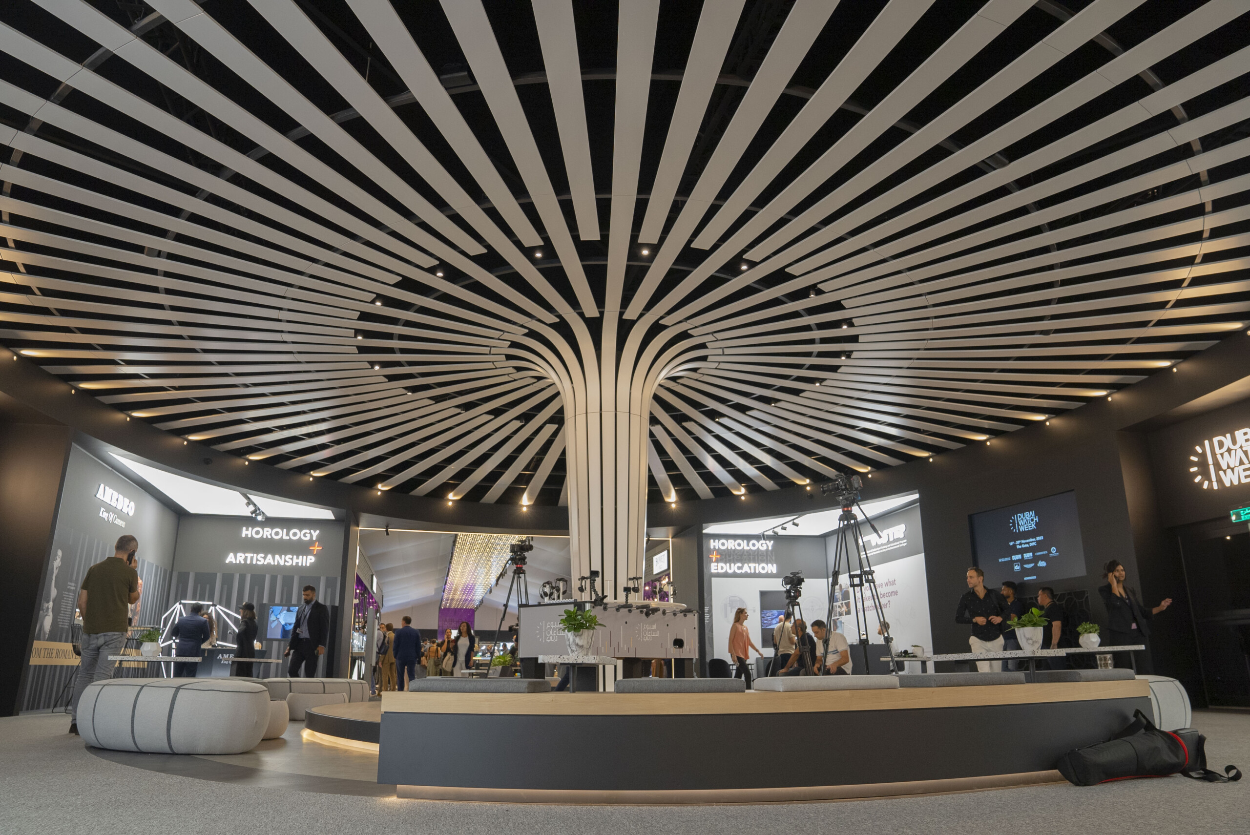 10 Quick Tips to Make Your Exhibition Stand the Star of the Show